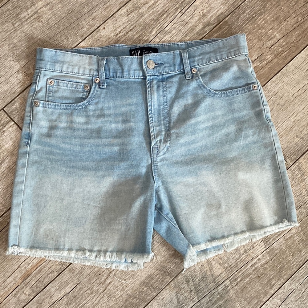 Gap 5” relaxed denim short sz 28